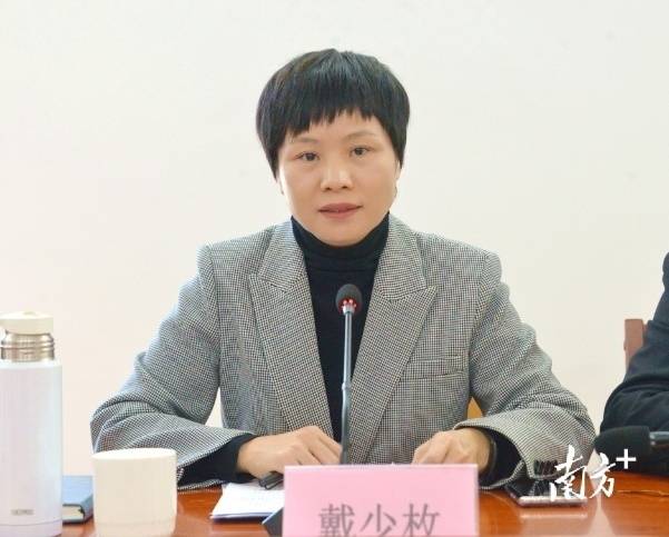 戴少枚強調(diào)，要提高食品安全工作水平，保障人民群眾“舌尖”上的安全。張曉欣 攝