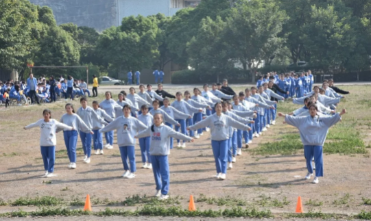 連州市職業(yè)技術學校、連州技工學校舉辦2019年廣播操比賽708.png